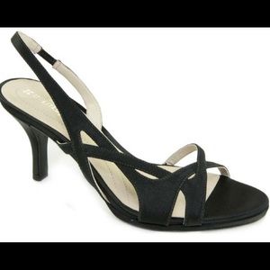 Naturalizer Kadie Black Satin Heels. Worn once, in gently used condition. Sz 10m